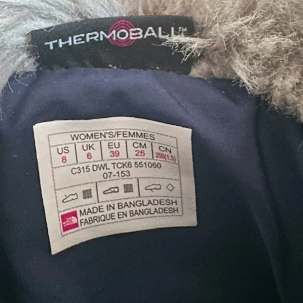 The North Face ThermoBall Pull-On Women's 8 Navy Puffer Winter Snow Boot